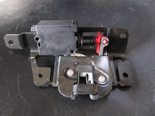 【中古】中古部品 BMW 3シリーズ AL19 ﾄﾗﾝｸ･ﾊﾞｯｸﾄﾞｱﾛｯｸｿﾚﾉｲﾄﾞ 【3310050100-001213964064590】