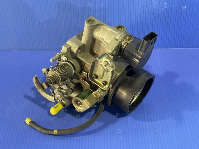 【中古】中古部品 ファミリア BVY10 ｽﾛｯﾄﾙﾎﾞﾃﾞｨ 【3310050100-000297395420300】