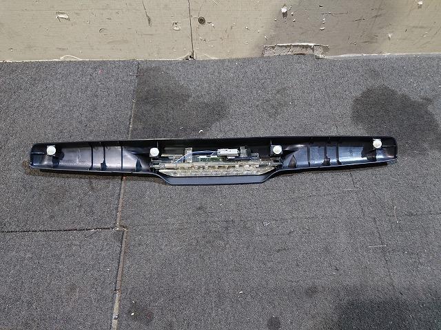 【中古】中古部品 カローラルミオン NZE151N ﾊｲﾏｳﾝﾄｽﾄｯﾌﾟﾗﾝﾌﾟ 【3310050100-000203022115830】