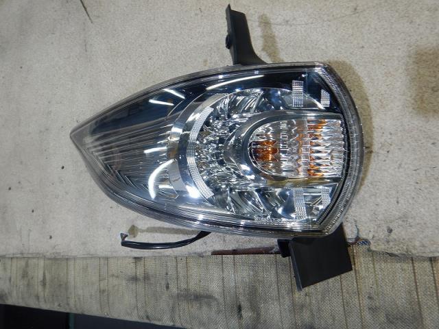 【中古】中古部品 ビアンテ CCEFW 左ﾃｰﾙﾗﾝﾌﾟ 【3330810100-001630504815600】