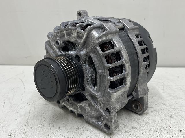 【中古】中古部品 ベンツ Bクラス 246242 ｵﾙﾀﾈｰﾀｰ 【3310070100-000213010860200】