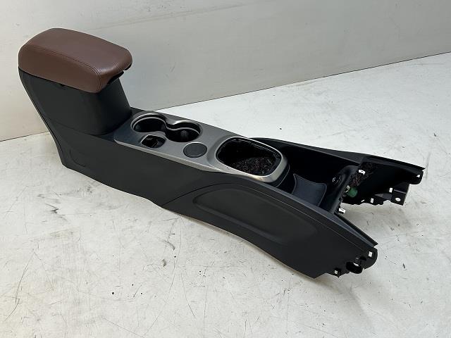 【中古】中古部品 フィアット 500 33413 ｱｰﾑﾚｽﾄ 【3310070100-0000Y0766970460】