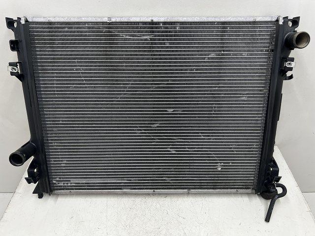 【中古】中古部品 クライスラー300C LX57 ﾗｼﾞｴｰﾀ 【3310070100-000090734520400】