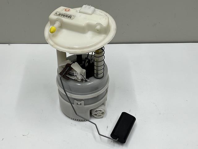 【中古】中古部品 ルノー キャプチャー 2RH5F ﾌｭｰｴﾙﾎﾟﾝﾌﾟ 【3310070100-0000Y0763120600】