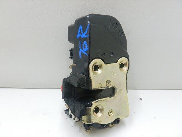 【中古】中古部品 ジープ チェロキー KJ37 右ﾘｱﾄﾞｱﾛｯｸｿﾚﾉｲﾄﾞ 【3310070100-000213007164571】