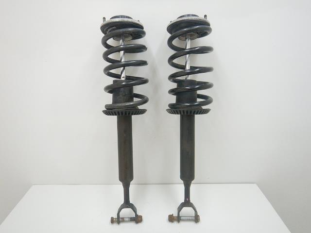 【中古】中古部品 アウディ A6 4BACKF ﾌﾛﾝﾄｽﾄﾗｯﾄ･ｱﾌﾞｿｰﾊﾞｰｾｯﾄ 【3310070100-000073033051350】