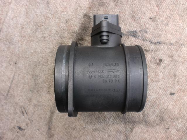 【中古】中古部品 ボルボ 80シリーズ TB6294 ｴｱﾌﾛﾒｰﾀｰ 【3310070100-000949096560400】