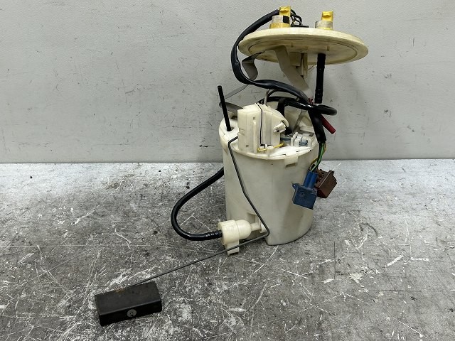 【中古】中古部品 サーブ 900 DB234I ﾌｭｰｴﾙﾎﾟﾝﾌﾟ 【3310070100-000420765520600】
