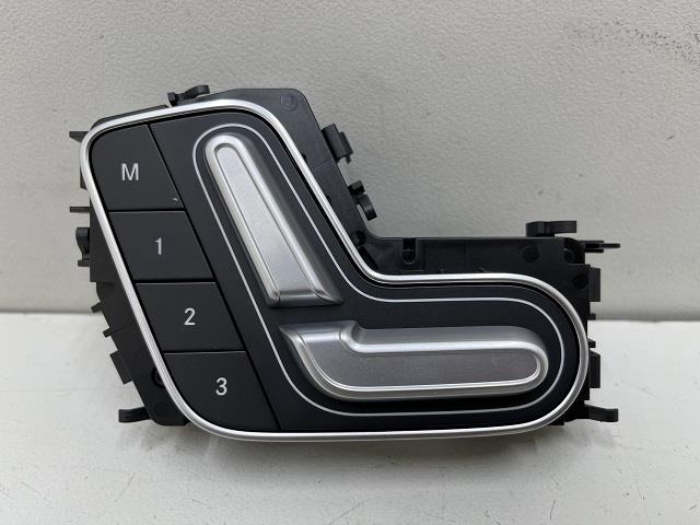 【中古】中古部品 ベンツ Aクラス 177012 電動ﾊﾟﾜｰｼｰﾄｽｲｯﾁ 【3310070100-000090755862100】
