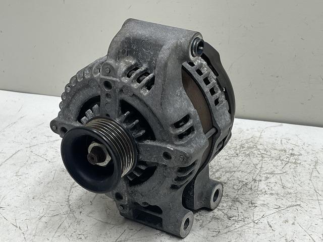 【中古】中古部品 クライスラー300C LX35 オルタネーター 【3310070100-0000Y0755260200】|e-cleマート