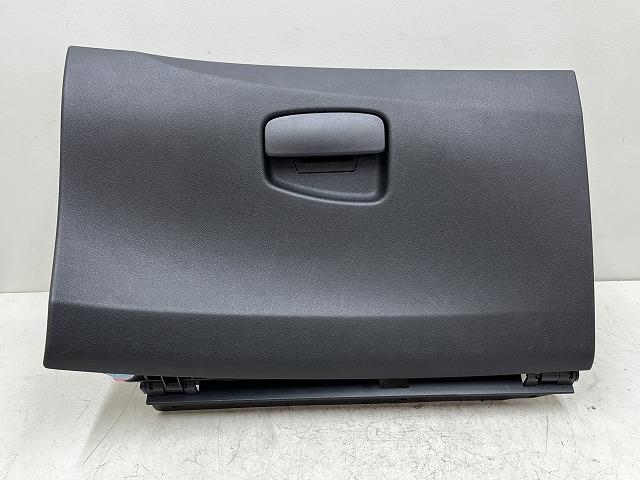 【中古】中古部品 シトロエン DS3 A5CHM01 グローブBOX 【3310070100-0000Y0759670210】|e-cleマート