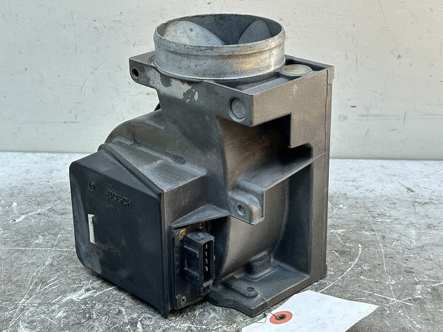 【中古】中古部品 オペル オメガ XB300 エアフロメーター 【3310070100-000492432260400】|e-cleマート