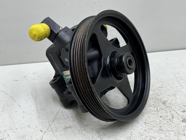 【中古】中古部品 フォード マスタング 1FAF145 パワステベーンポンプ 【3310070100-000536181943300】|e-cleマート