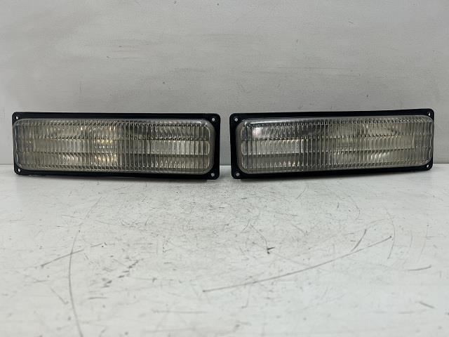 【中古】中古部品 シボレー 1GBFG 右ﾀｰﾝｼｸﾞﾅﾙﾗﾝﾌﾟ 【3310070100-0000Y0758310140】｜e-cleマート