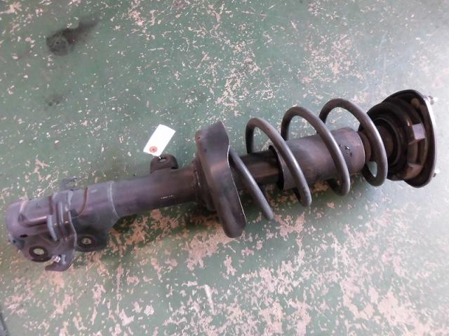 【中古】中古部品 ステップワゴン RK1 左ﾌﾛﾝﾄｽﾄﾗｯﾄ 【3330810100-001593161250210】