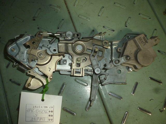 【中古】中古部品 エブリィ DA64V 左ﾘｱﾄﾞｱﾛｯｸｿﾚﾉｲﾄﾞ 【3310160100-000991291664580】