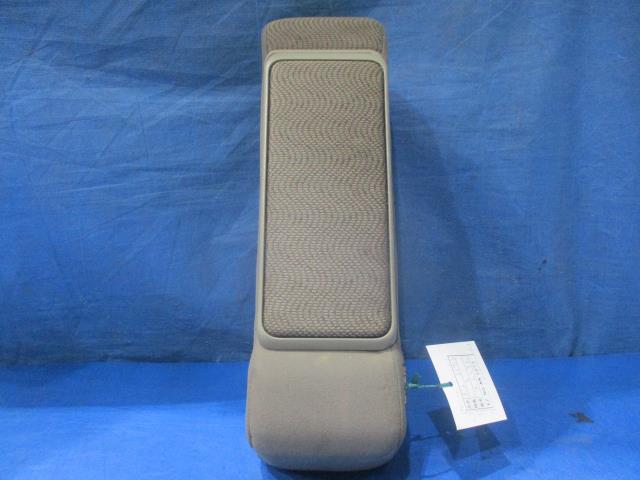 【中古】中古部品 タント L375S ｱｰﾑﾚｽﾄ 【3310160100-000004433170460】