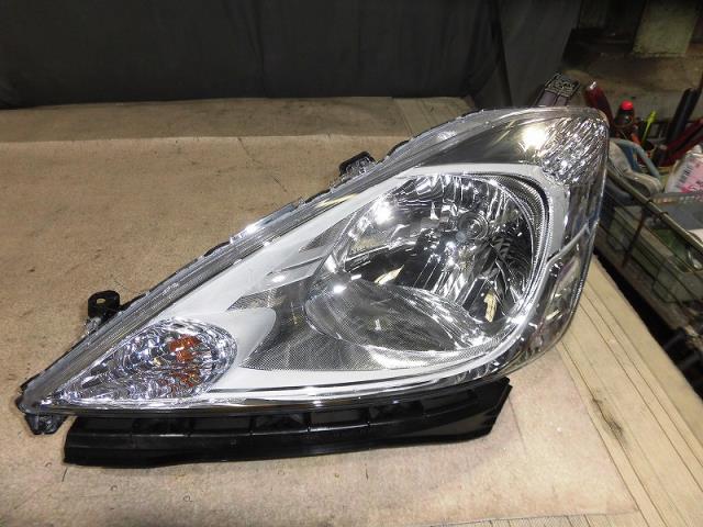 【中古】中古部品 フィットシャトル GG7 左ﾍｯﾄﾞﾗﾝﾌﾟ 【3330810100-001579045210900】
