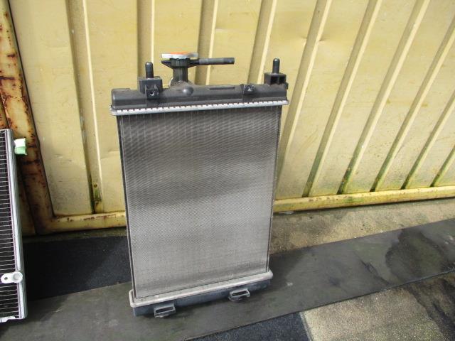 【中古】中古部品 ムーヴコンテ L575S ﾗｼﾞｴｰﾀ 【3310190100-000244004320400】