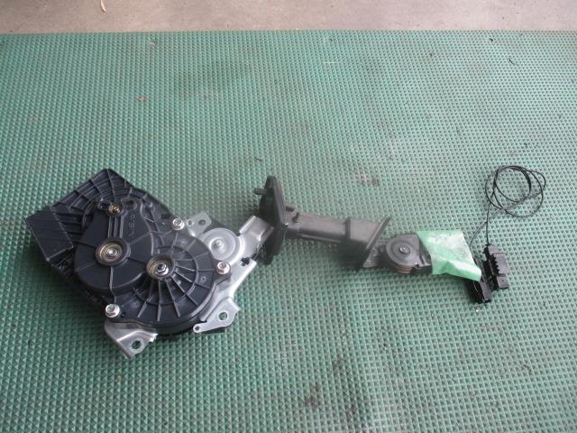 【中古】中古部品 Ｎ－ＢＯＸ JF4 右ﾊﾟﾜｰｽﾗｲﾄﾞﾄﾞｱﾓｰﾀｰ 【3310190100-000244001364650】