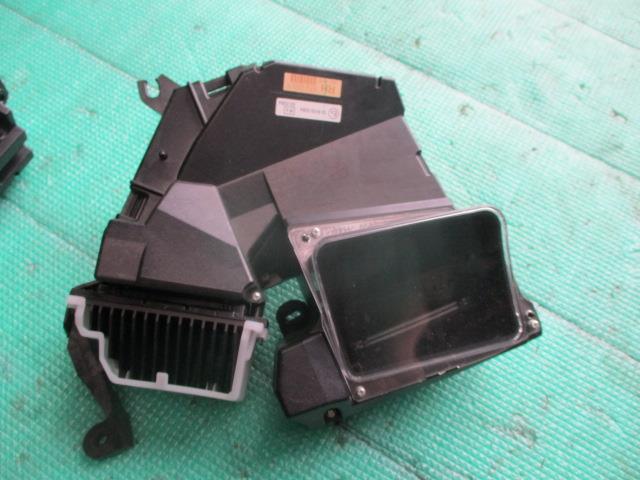 【中古】中古部品 プリウス ZVW30 ｿﾅｰ 【3310190100-000233025961952】 15,710円