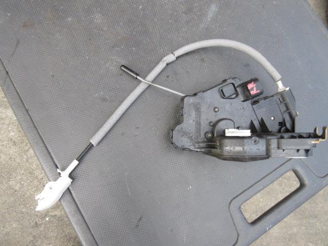 【中古】中古部品 BMW 3シリーズ AV22 右ﾘｱﾄﾞｱﾛｯｸｿﾚﾉｲﾄﾞ 【3310190100-001204472364571】