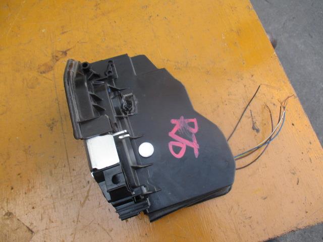 【中古】中古部品 BMW 1シリーズ 1A16 右ﾘｱﾄﾞｱﾛｯｸｿﾚﾉｲﾄﾞ 【3310190100-000223025864570】