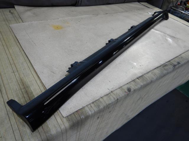 【中古】中古部品 ストリーム RN6 右ｻｲﾄﾞｽﾃｯﾌﾟ 【3330810100-001615162513700】
