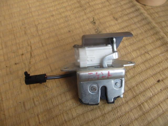 【中古】中古部品 アルファ ブレラ 93922S ﾄﾗﾝｸ･ﾊﾞｯｸﾄﾞｱﾛｯｸｿﾚﾉｲﾄﾞ 【3310190100-001530578864591】