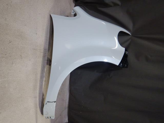 【中古】中古部品 ポルテ NNP11 右ﾌﾛﾝﾄﾌｪﾝﾀﾞｰ 【3330810100-000213141810600】