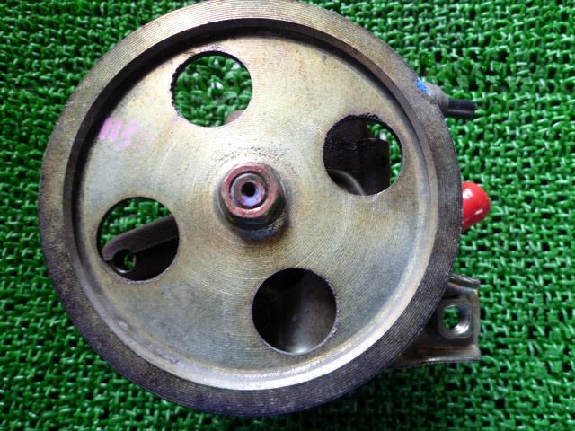 【中古】中古部品 クラウン GS151H パワステベーンポンプ 【3310250100-000827265643300】