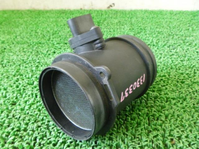 【中古】中古部品 アウディ S6 4BAQJF ｴｱﾌﾛﾒｰﾀｰ 【3310250100-001026516360400】