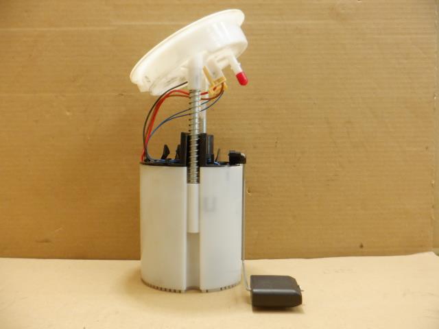 【中古】中古部品 BMW 1シリーズ UE16 ﾌｭｰｴﾙﾎﾟﾝﾌﾟ 【3310250100-001649718920600】