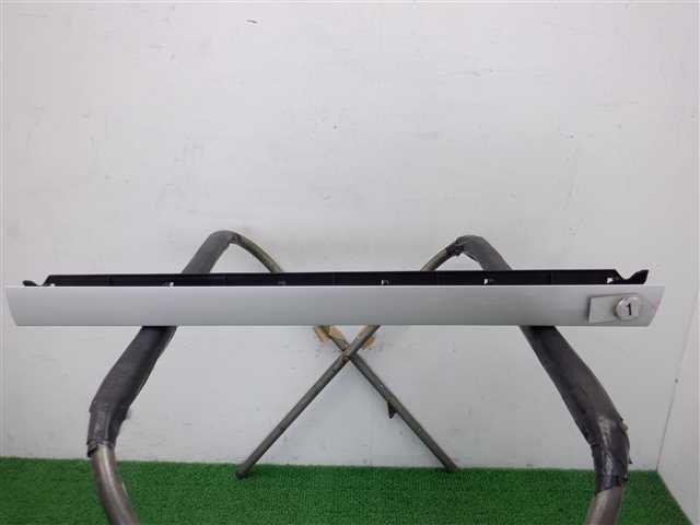 【中古】中古部品 ヴェルファイア ANH25W 右ﾌﾛﾝﾄﾄﾞｱﾌﾟﾛﾃｸﾀｰ 【3310250100-000002041613160】