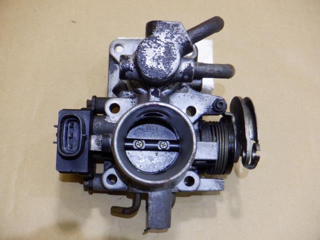 【中古】中古部品 アルト HA11S スロットルボディ 【3310250100-001587293120300】|e-cleマート