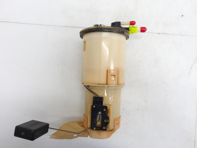 【中古】中古部品 ラパン HE21S ﾌｭｰｴﾙﾎﾟﾝﾌﾟ 【3310250100-000243021320600】
