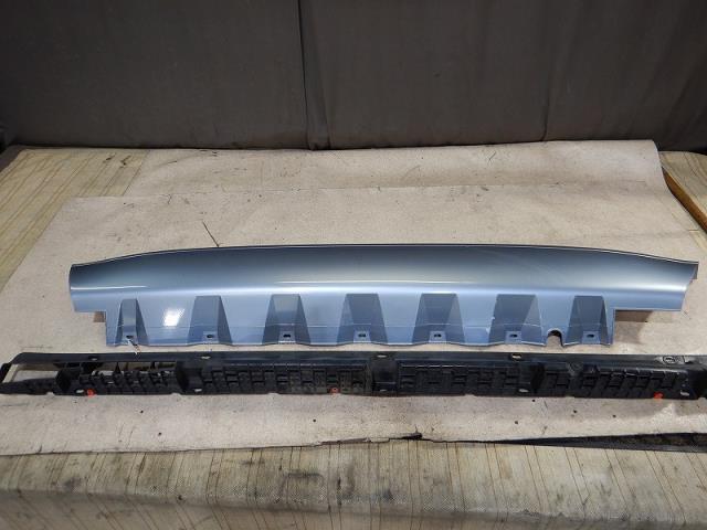 【中古】中古部品 BMW X3 PA25 左ｻｲﾄﾞｽﾃｯﾌﾟ 【3330810100-001631304013800】