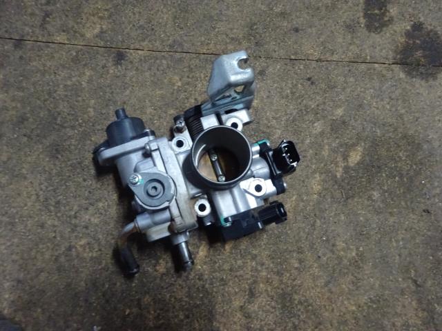【中古】中古部品 モコ MG22S ｽﾛｯﾄﾙﾎﾞﾃﾞｨ 【3310410000-000243022620300】