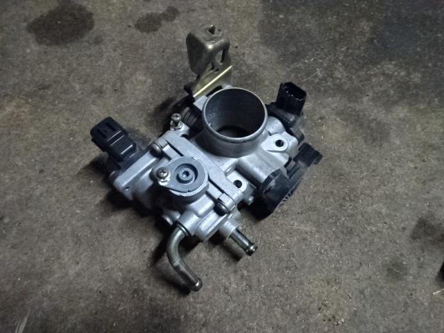 【中古】中古部品 スピアーノ HF21S ｽﾛｯﾄﾙﾎﾞﾃﾞｨ 【3310410000-001631134720300】