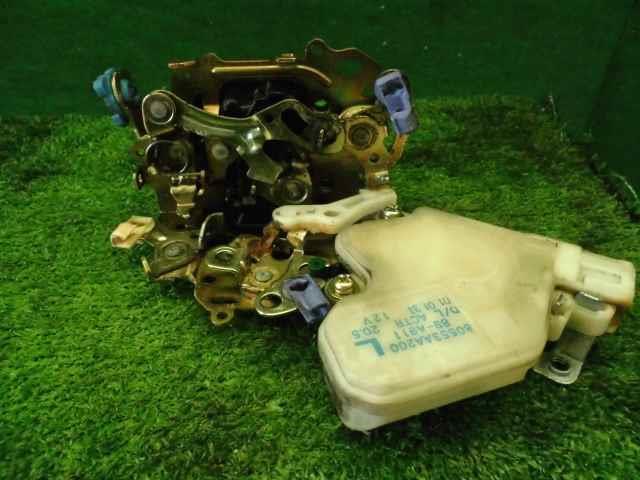 【中古】中古部品 エクストレイル NT30 左フロントドアロックソレノイド 【3310420000-001400765764560】