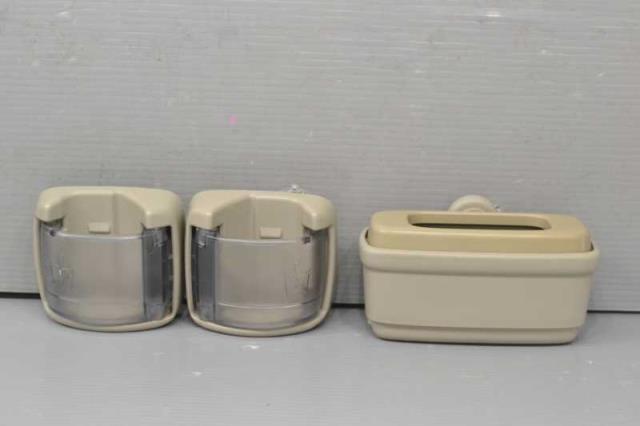 【中古】中古部品 ｅＫワゴン H82W ﾄﾞﾘﾝｸﾎﾙﾀﾞｰ 【3310580000-240824000270230】