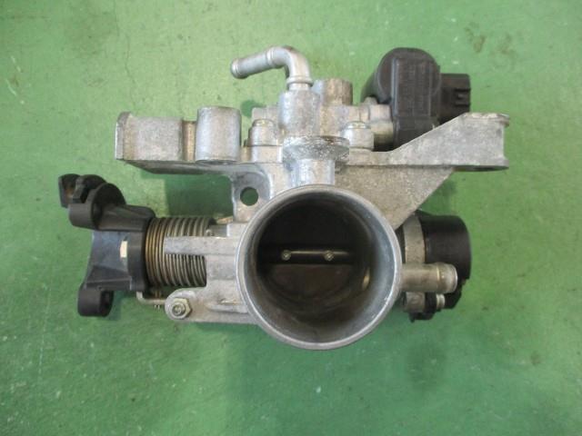 【中古】中古部品 ムーヴ L150S スロットルボディ 【3310590000-000006699820300】