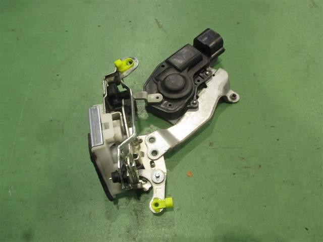 【中古】中古部品 ラパン HE21S 左ﾌﾛﾝﾄﾄﾞｱﾛｯｸｿﾚﾉｲﾄﾞ 【3310590000-000003535064560】