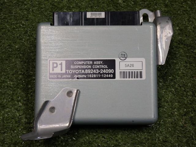 【中古】中古部品 レクサス RC AVC10 ｻｽﾍﾟﾝｼｮﾝｺﾝﾋﾟｭｰﾀｰ 【3330200100-242283000063300】 21,734円