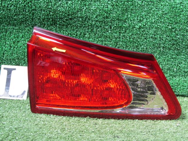 【中古】中古部品 レクサス IS GSE20 左ﾌｨﾆｯｼｬｰﾊﾟﾈﾙ 【3330200100-220326000015220】