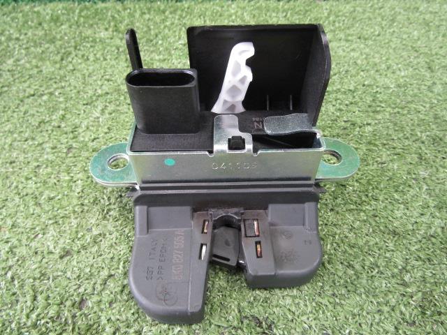 【中古】中古部品 VW ゴルフ 1KCAX ﾄﾗﾝｸ･ﾊﾞｯｸﾄﾞｱﾛｯｸｿﾚﾉｲﾄﾞ 【3330200100-230114000064590】｜e-cleマート