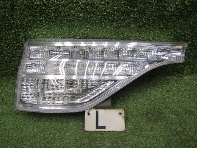 【中古】中古部品 エスティマ AHR20W 左ﾌｨﾆｯｼｬｰﾊﾟﾈﾙ 【3330200100-230747000015220】