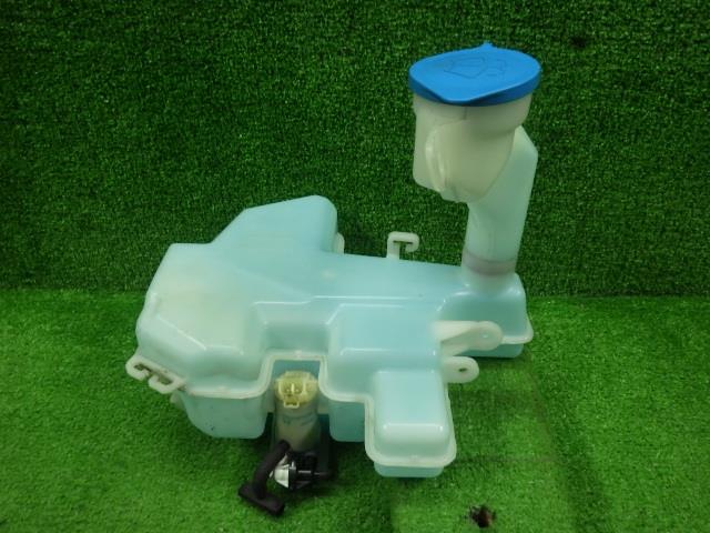 【中古】中古部品 フィット GP5 ｳｫｯｼｬｰﾀﾝｸ 【3330250100-000000898367300】