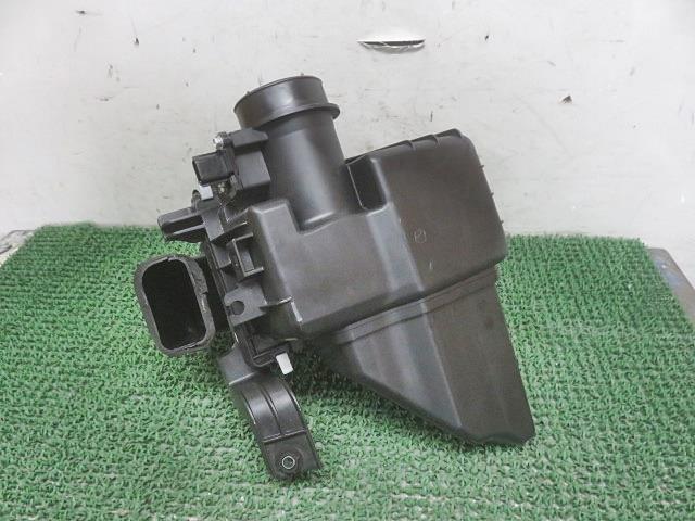 【中古】中古部品 セレナ GNC27 ｴｱｸﾘｰﾅｰ 【3330380100-000035038329050】