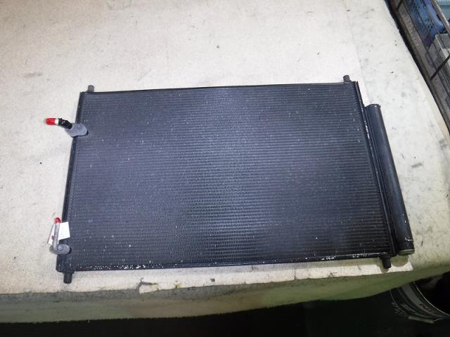 【中古】中古部品 マークＸジオ ANA10 ｺﾝﾃﾞﾝｻｰ 【3330810100-001359130760600】